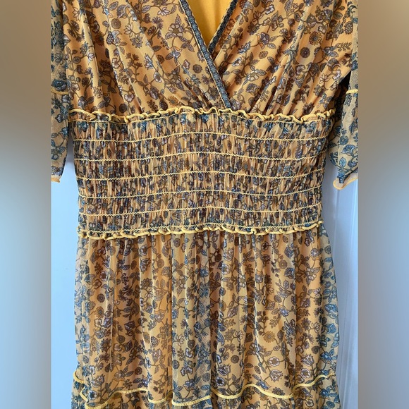 Max Studio Flowy Floral Boho Bell Sleeve Dress with Ruching on Waist - Picture 4 of 6